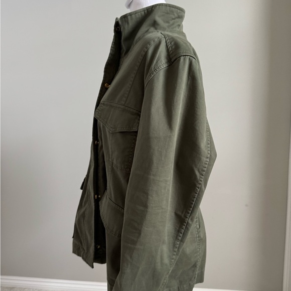 Banana Republic Women’s Utility Jacket in Olive Petite Large - Picture 2 of 7
